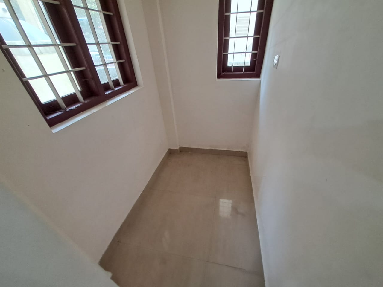 1500sqft 3BHK Fully Furnished Flat