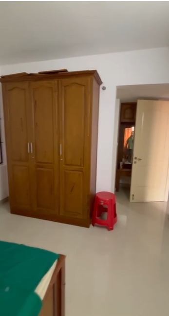 1500sqft 3BHK Fully furnished Flat