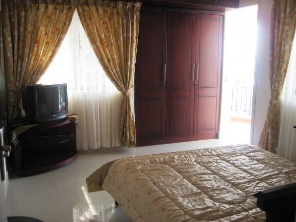 1500sqft 3BHK Furnished Apartment