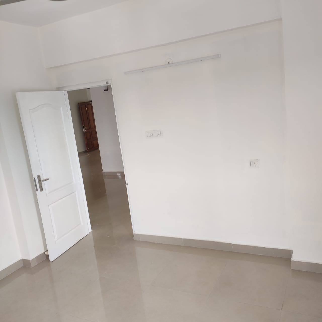 1500sqft 3BHK Semifurnished Flat - for sale in Vyttila, Kochi ( Ernakulam ), Kerala
