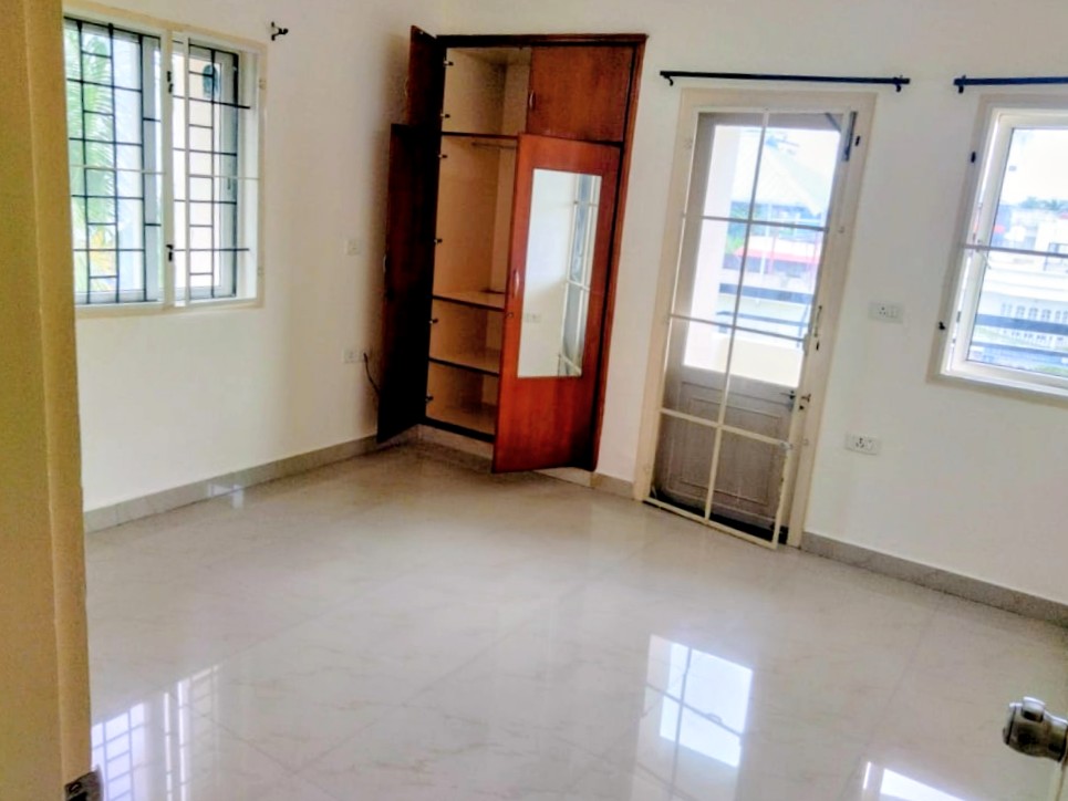 1500sqft 3BHK Semifurnished Flat - for sale in Kaloor, Kochi ( Ernakulam ), Kerala