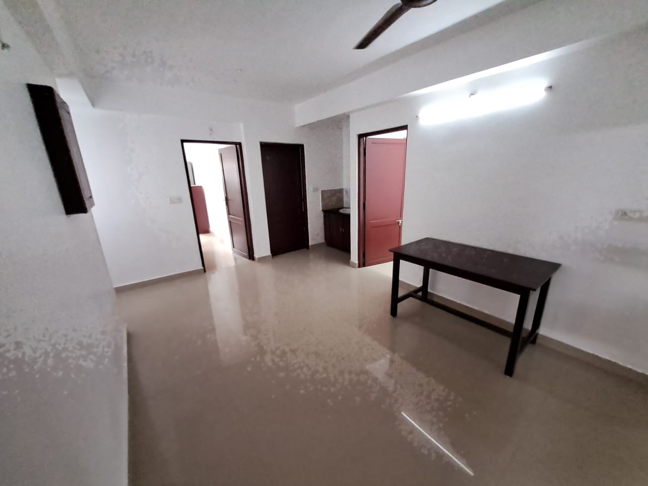 1510sqft 3BHK Semifurnished Flat
