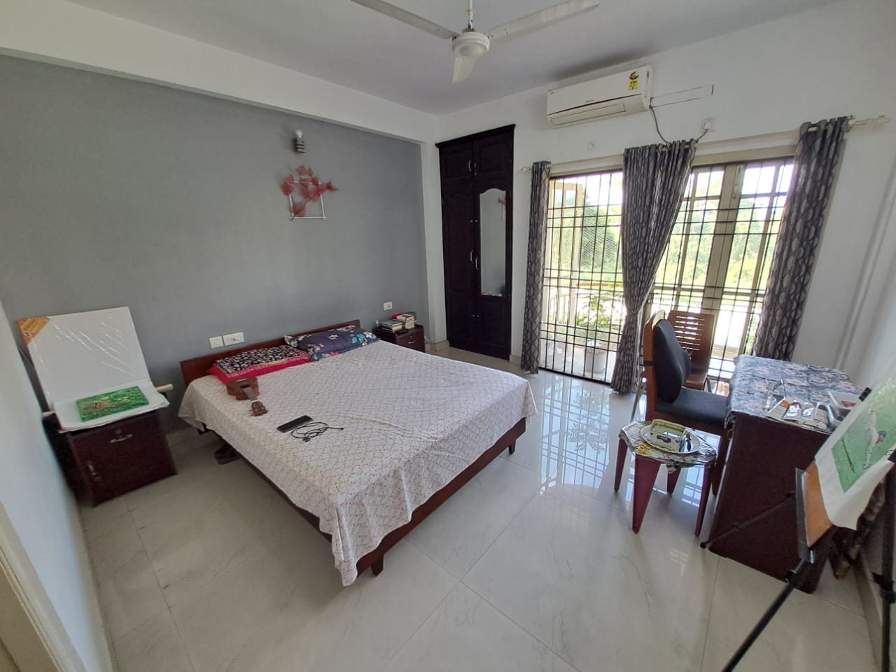 1515sqft 3BHK Fully furnished Apartment
