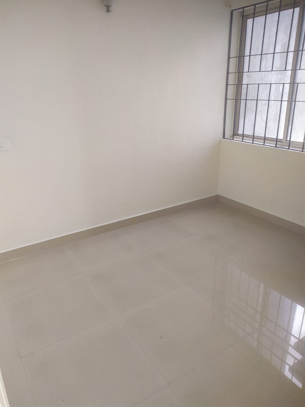 1520sqft 3BHK Semifurnished Flat