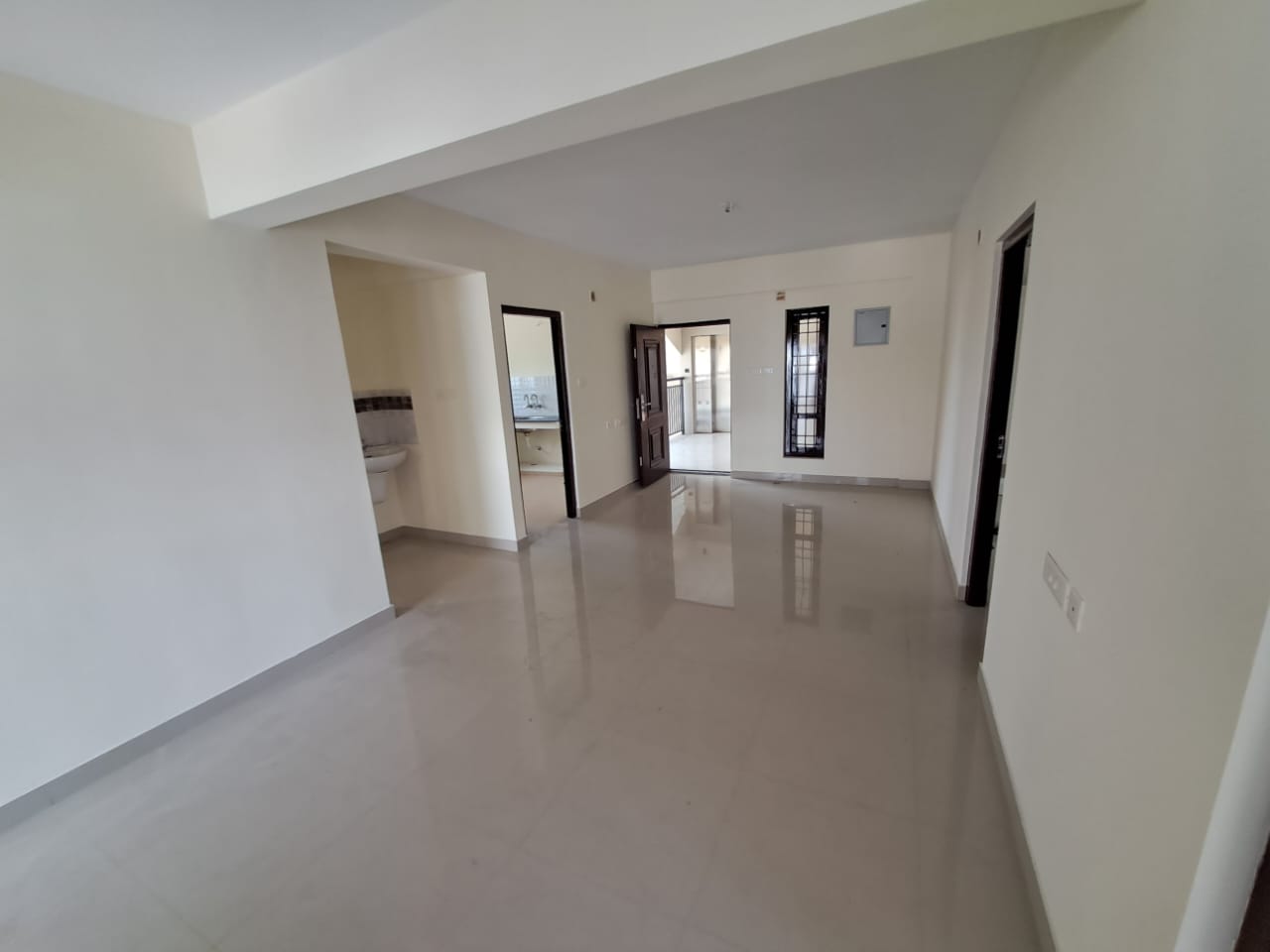 1525sqft 3BHK unfurnished Flat