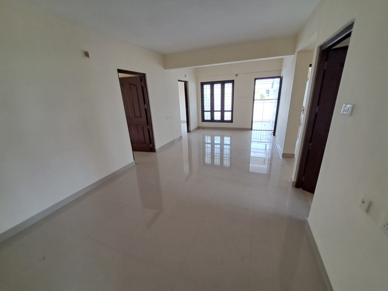 1525sqft 3BHK unfurnished Flat