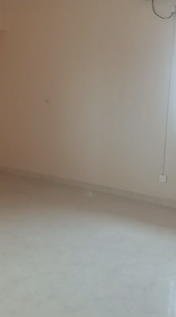 1527sqft 3BHK Semifurnished Flat