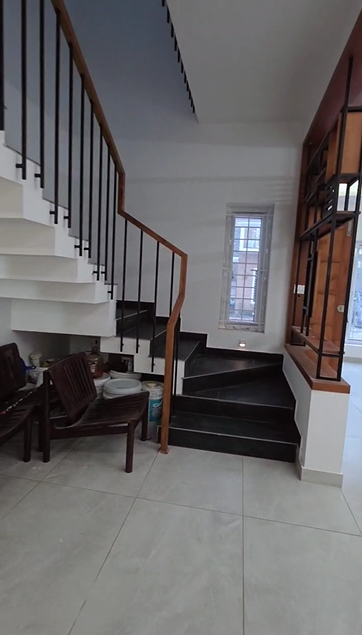 1530sqft 3BHK Semifurnished House with 4.100cents of Land