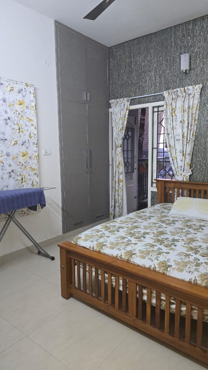 1537sqft 3BHK Fully furnished Flat