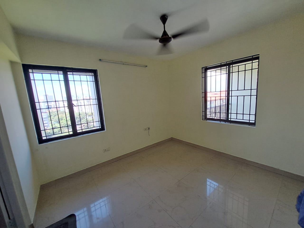 1550sqft 3BHK Semifurnished Flat - for sale in edappally, Kochi, Kerala