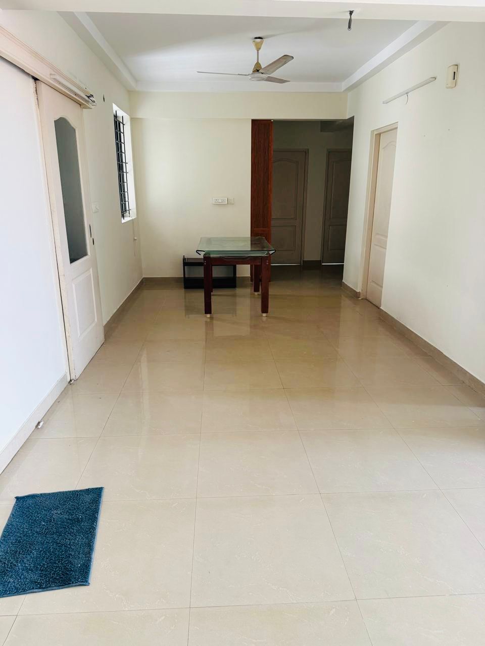 1563Sqft 3BHK Semifurnished Apartment