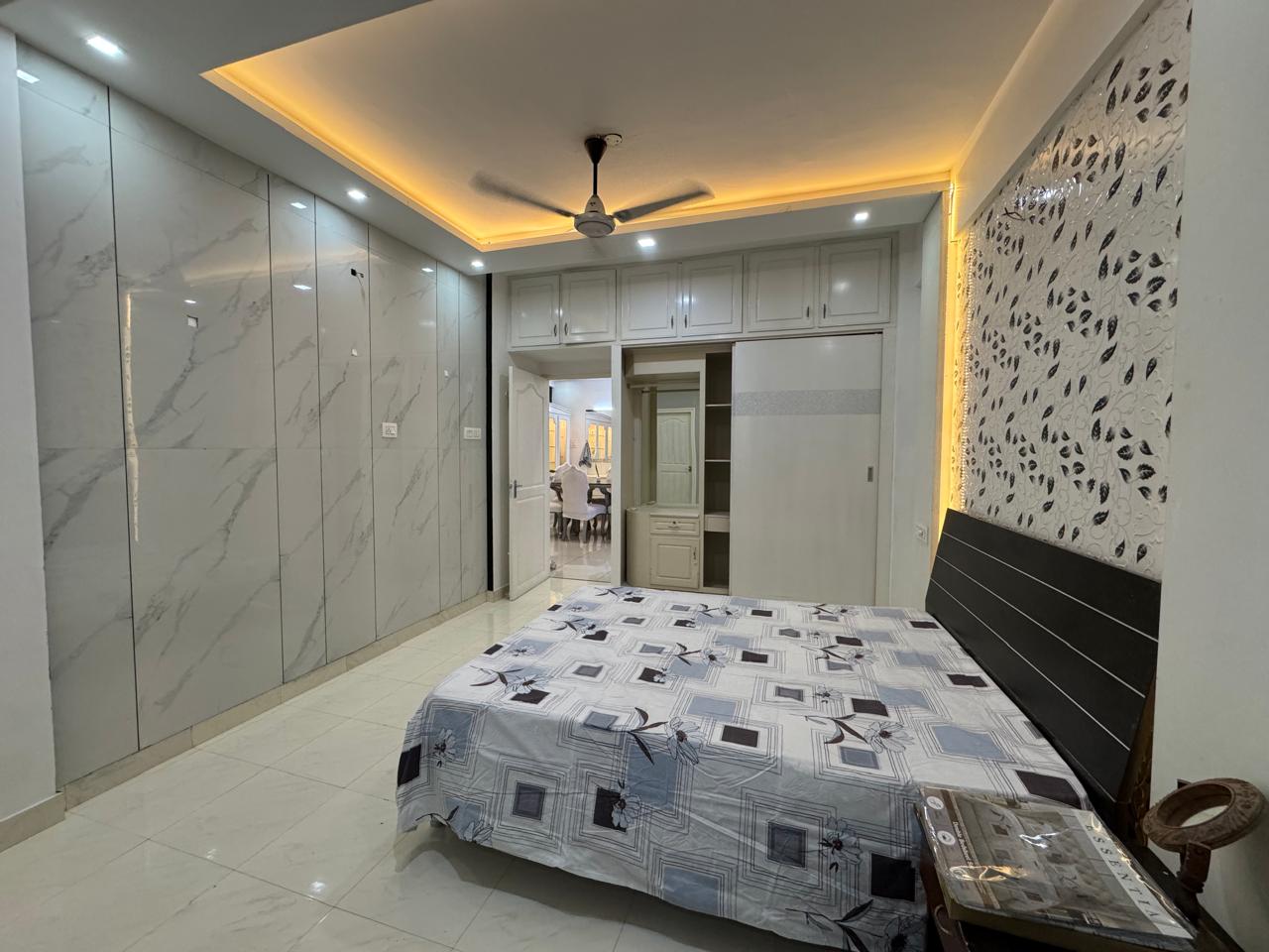 1567sqft 3BHK Fully furnished Apartment in SRM Road, Kaloor