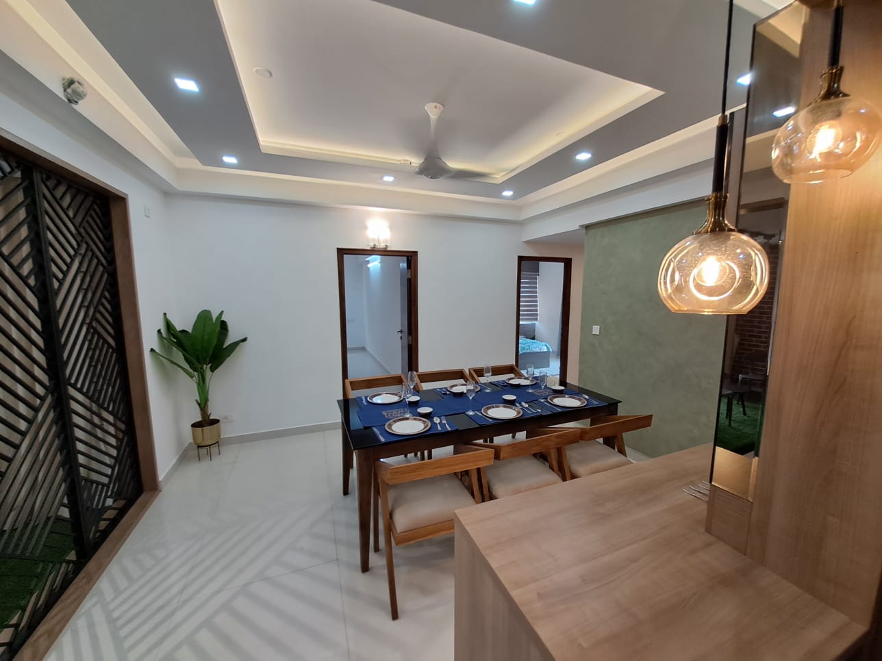 1573sqft 3BHK Fully Furnished Luxury Flat