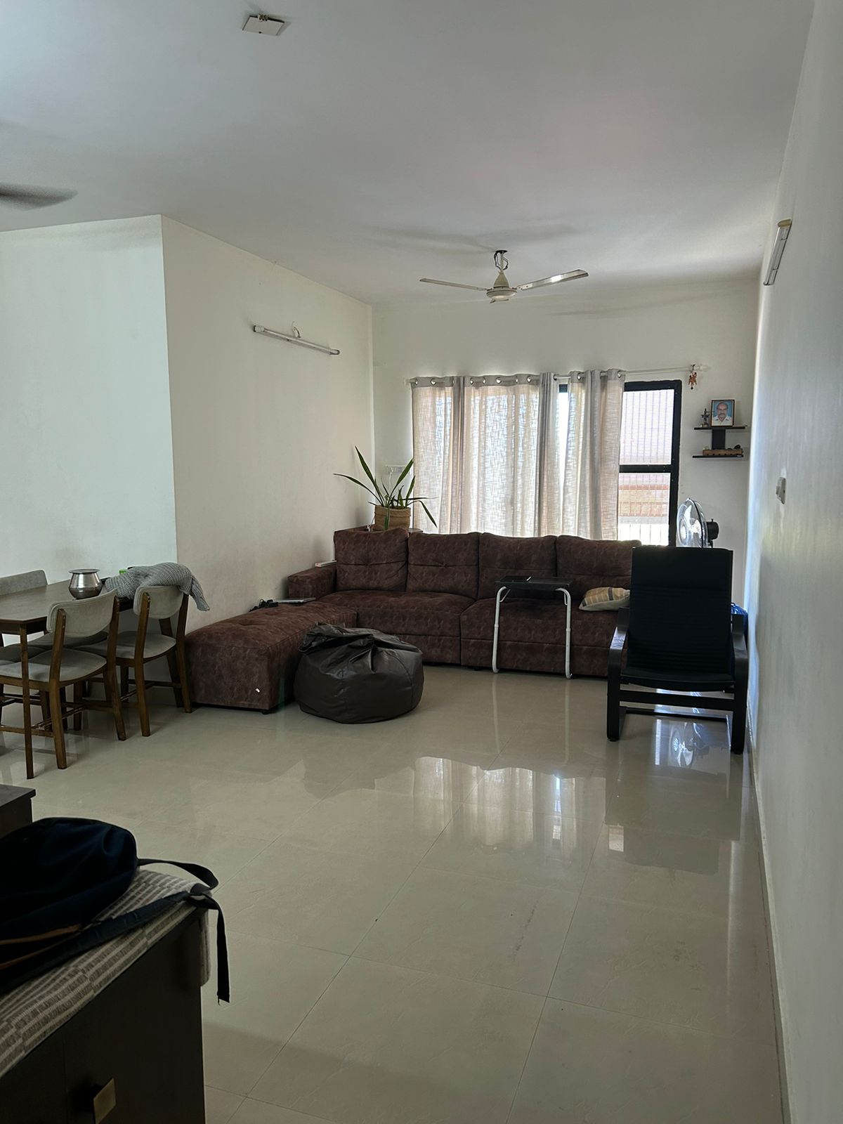 1580sqft 3BHK Semi Furnished Flat in Vaduthala