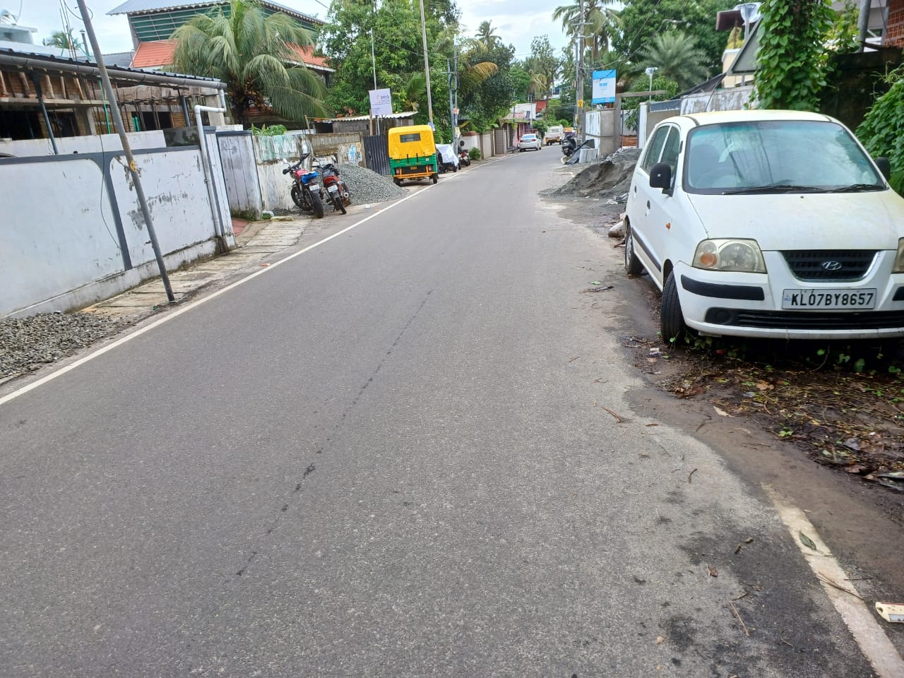 16 cents of Residential land in Maradu
