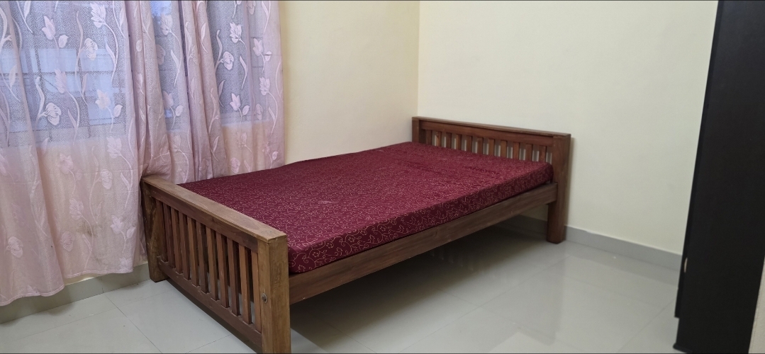 1600sqft 2BHK Furnished Flat