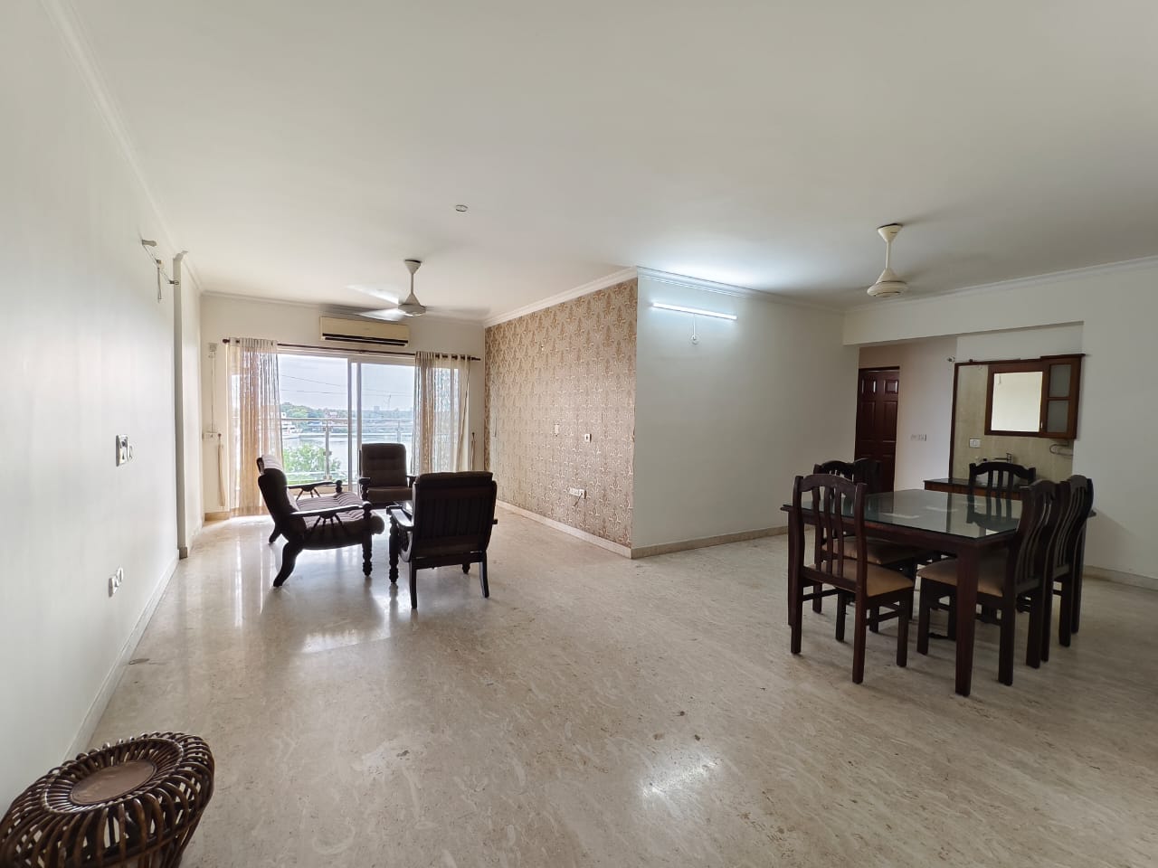 1600sqft 3BHK Fully furnished Flat - for sale in Marine Drive, Kochi ( Ernakulam ), Kerala
