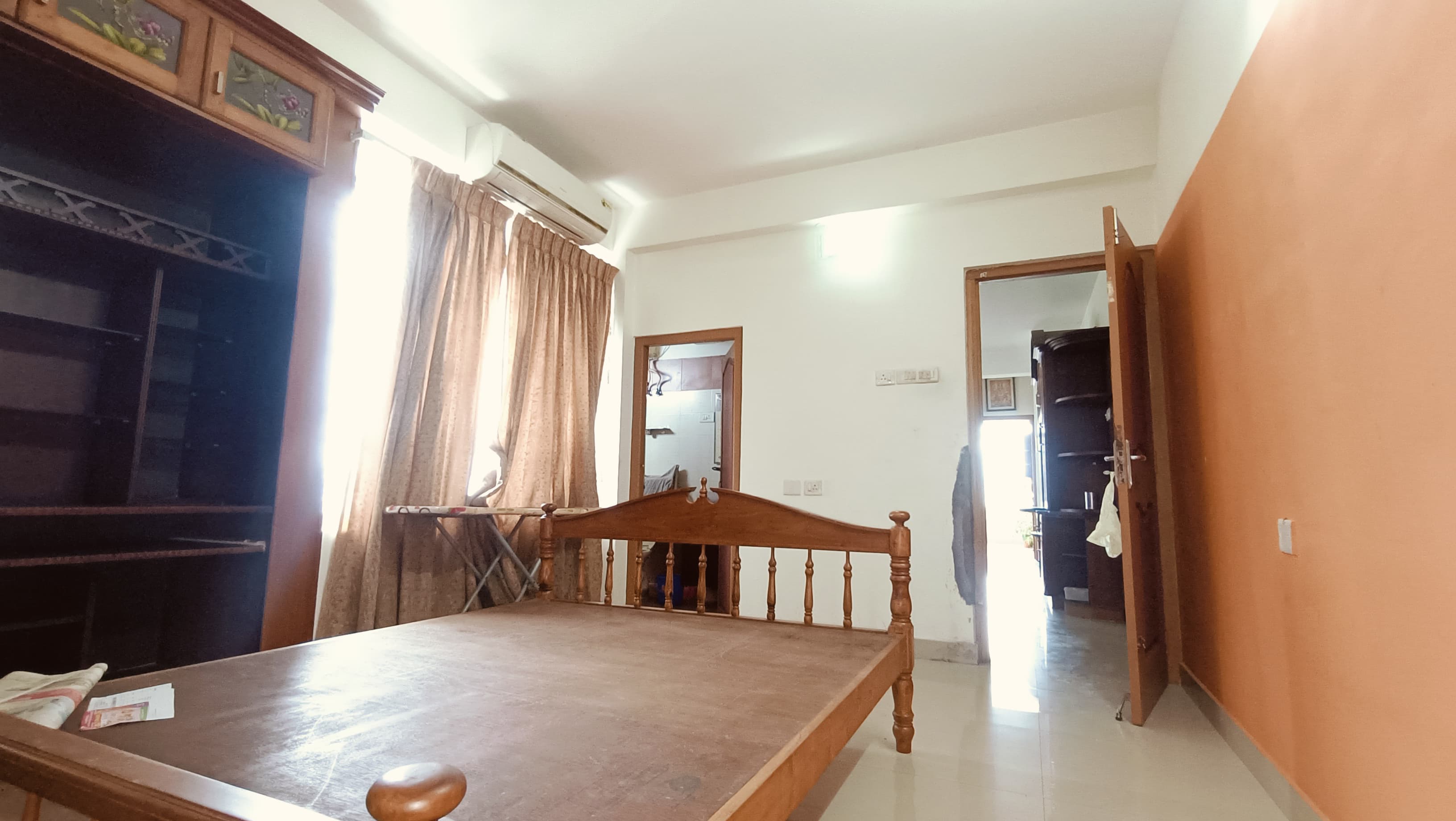 1600sqft 3BHK Fully furnished Flat