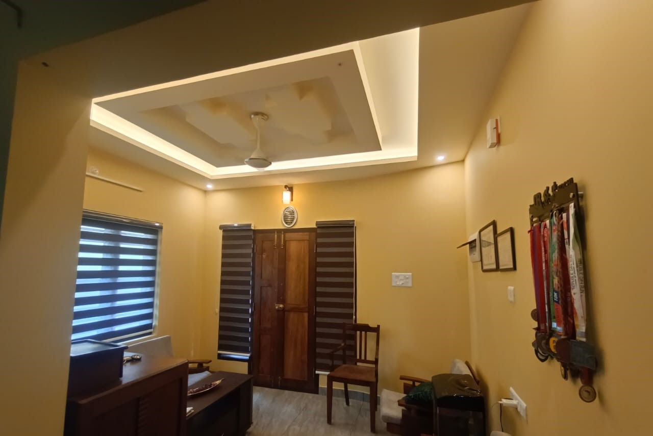 1600sqft 3bhk Furnished House with 3.400cents of Land