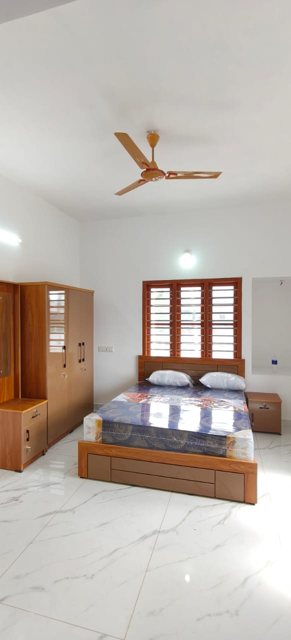 1600sqft 4BHK Furnished House