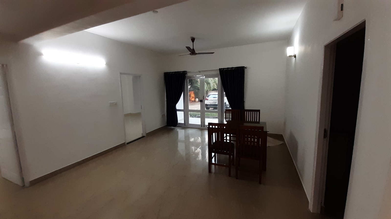 1600sqft 2BHK Fully Furnished Flat in a gated community