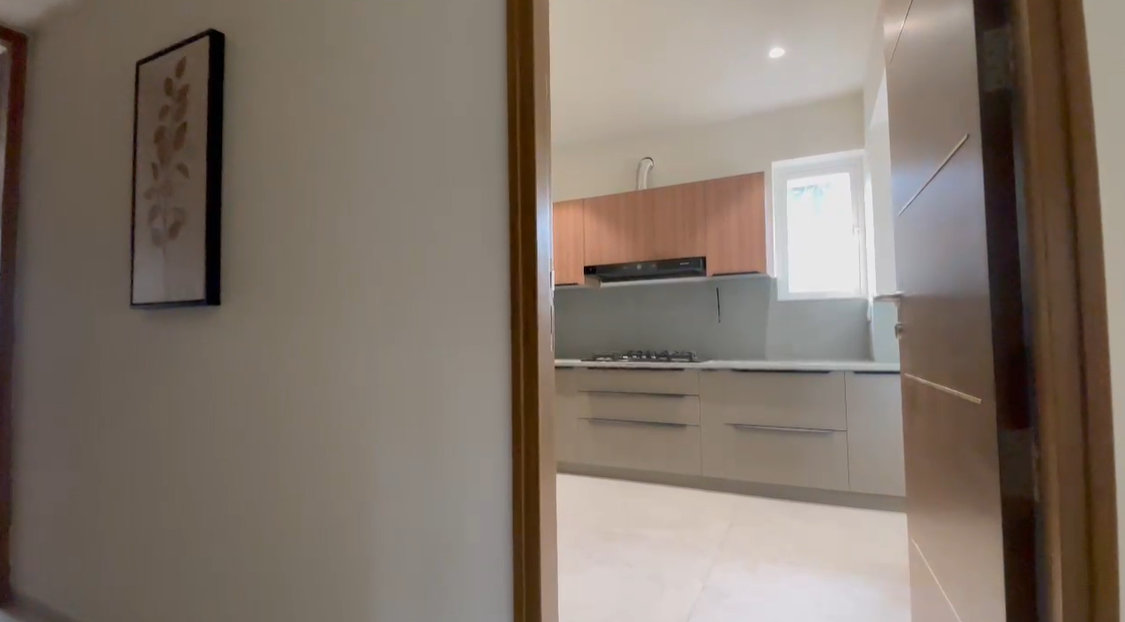 1626sqft 3bhk Semifurnished Flat