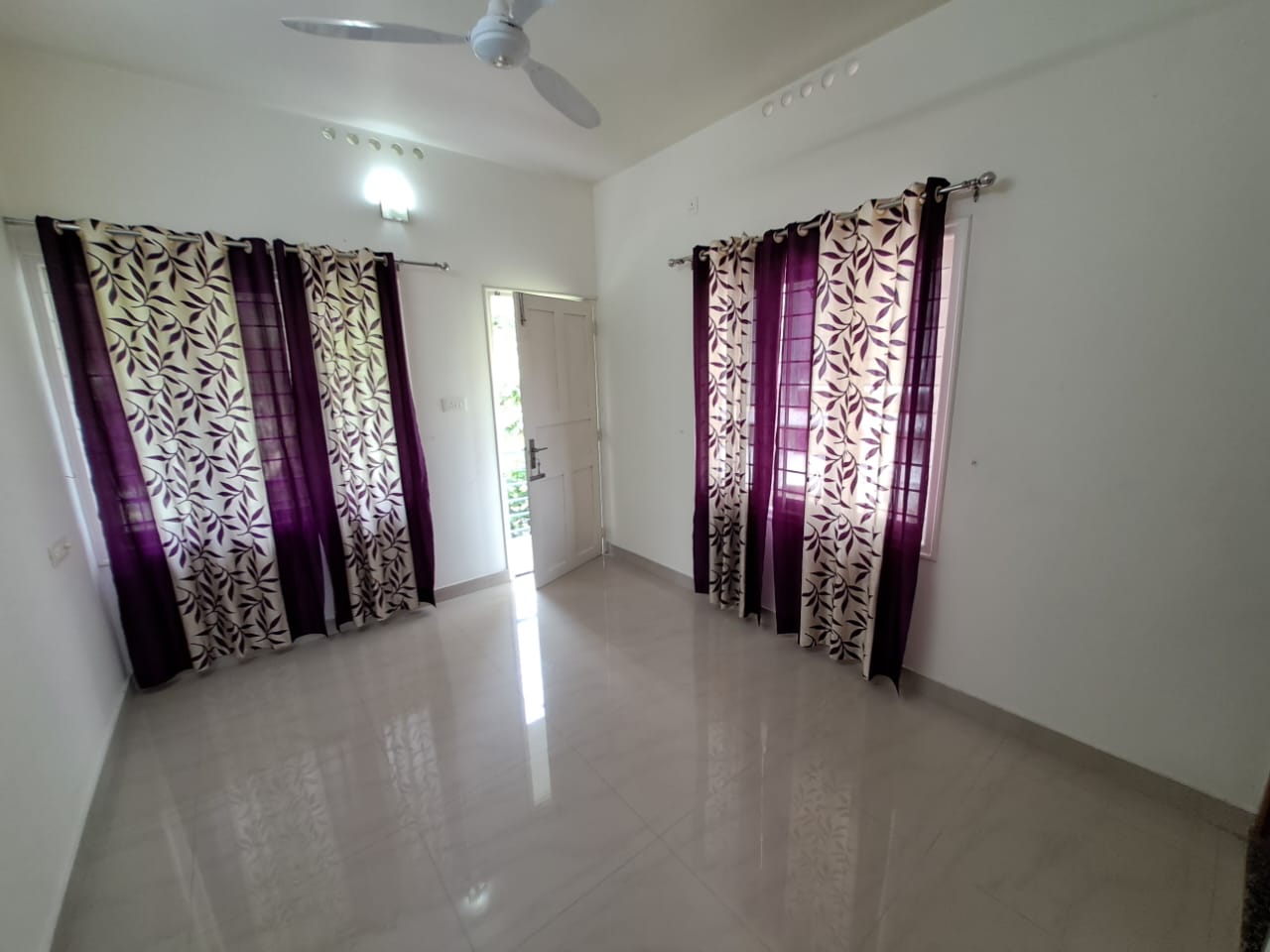 1650 sqft, 3BHK semifurnished House