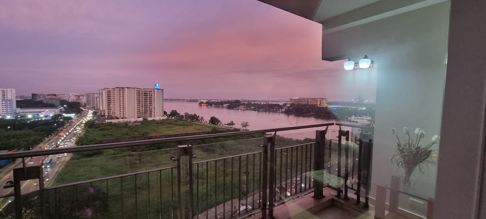 1650sqft 3BHK Fully furnished Apartment
