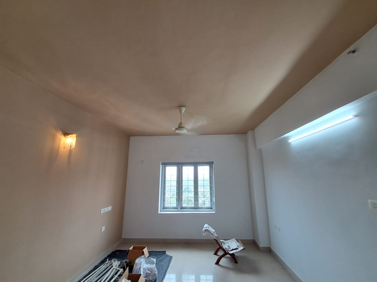 1650sqft 3BHK Semifurnished Apartment