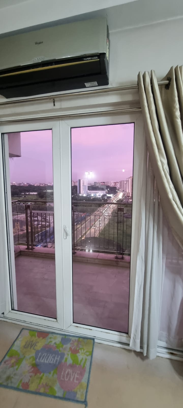 1651sqft 3BHK Furnished Flat