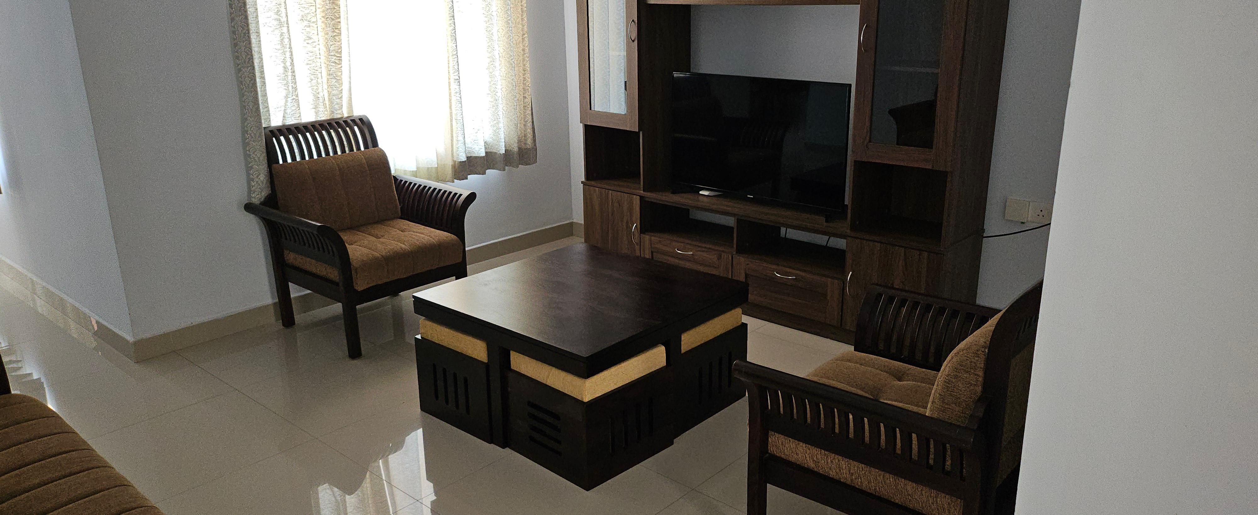 1680sqft 3BHK Fully furnished Flat