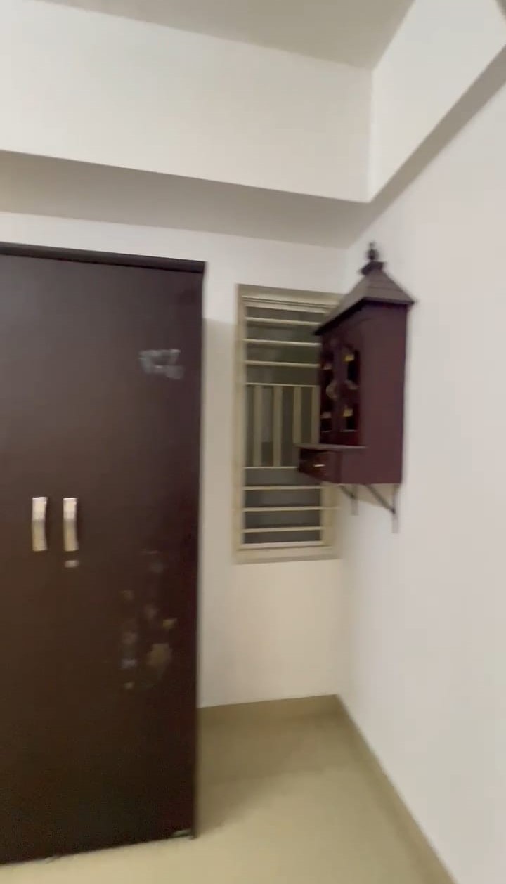 1700 3BHK Furnished Apartment