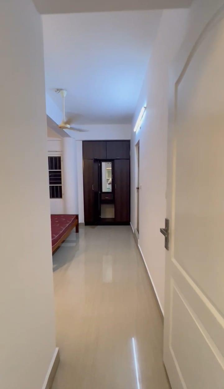1700 3BHK Furnished Apartment
