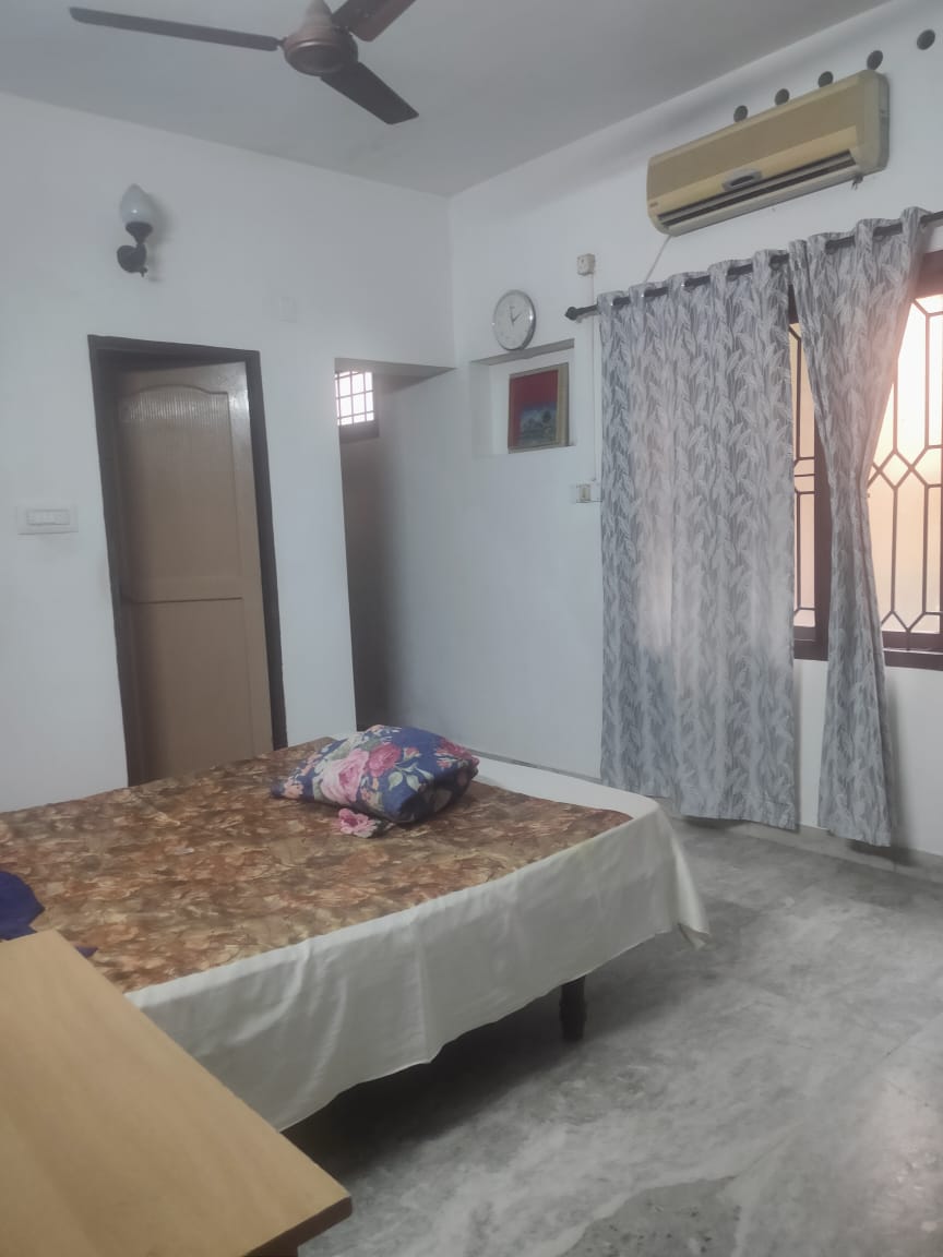 1700sqft 3BHK Semifurnished House with 5cents