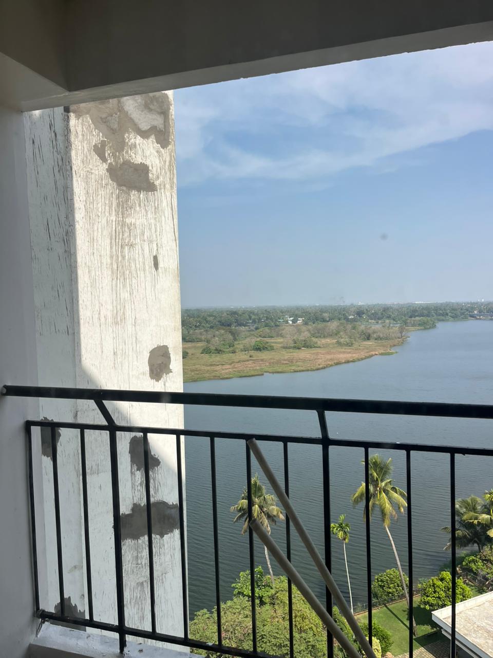 1710sqft 3BHK Semifurnished Flat