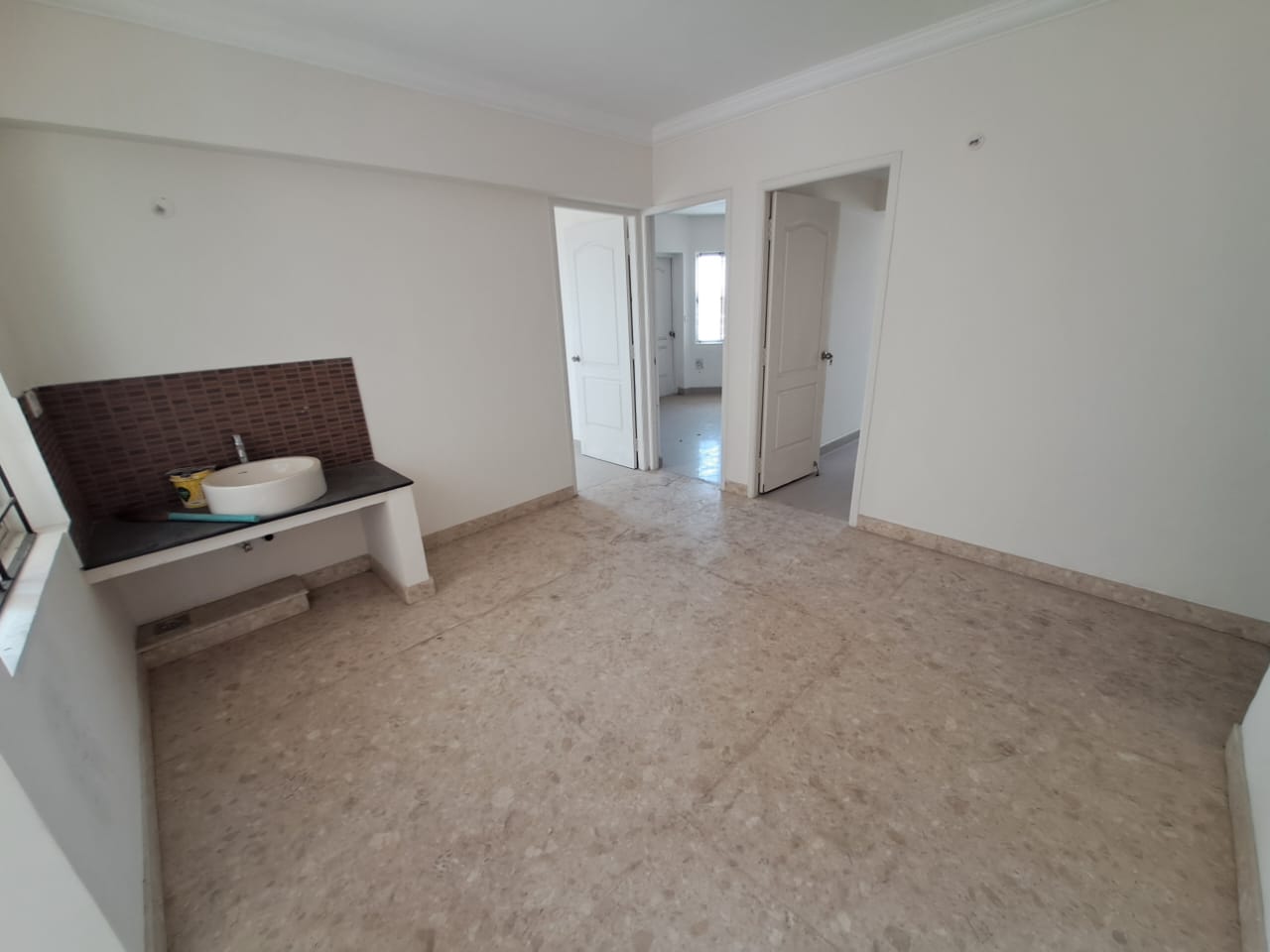 1720sqft 3BHK New unfurnished Posh flat