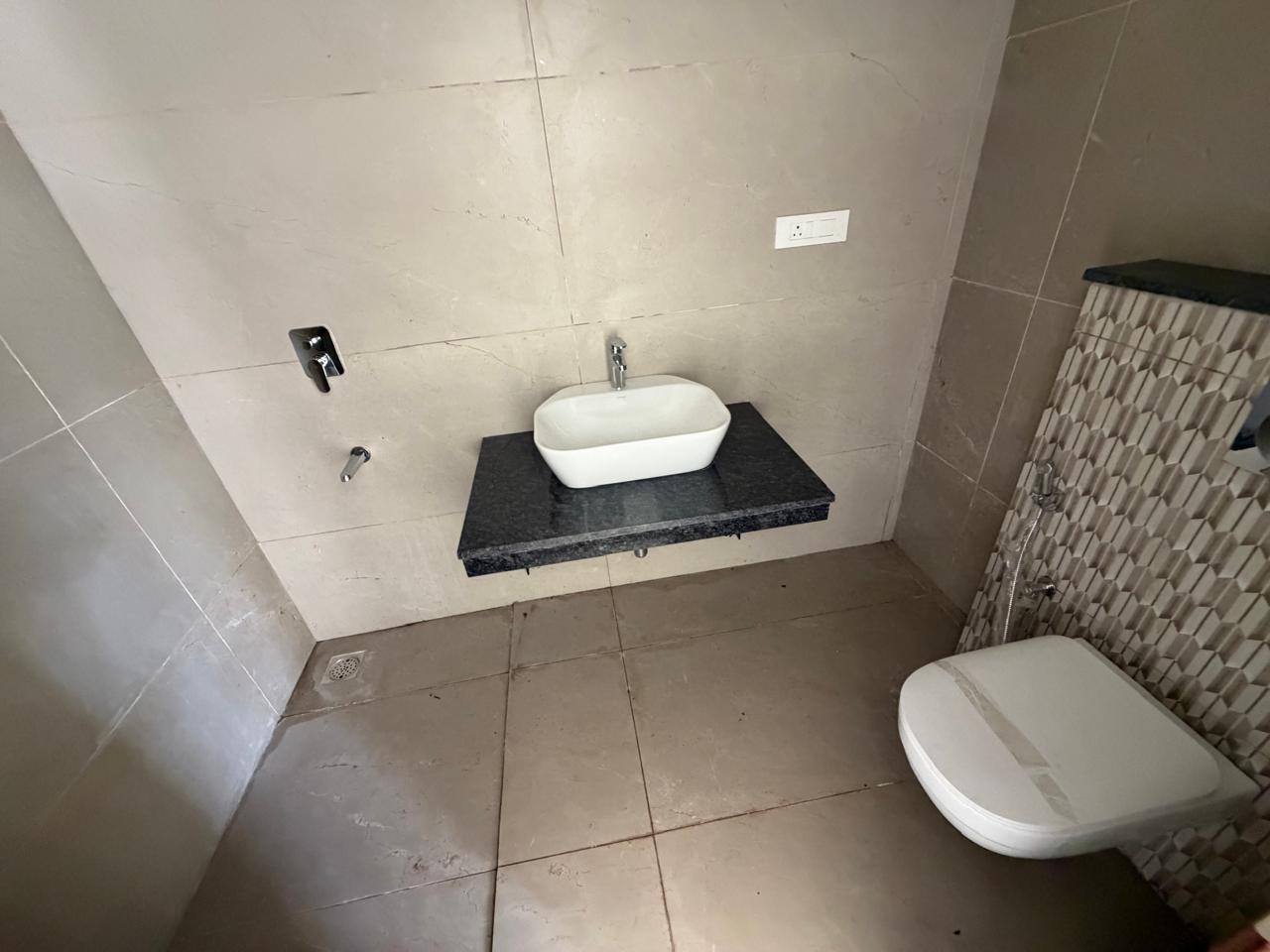 1751sqft 3BHK Unfurnished Flat