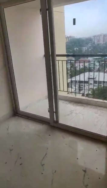 1752sqft 3BHK Unfurnished Flat
