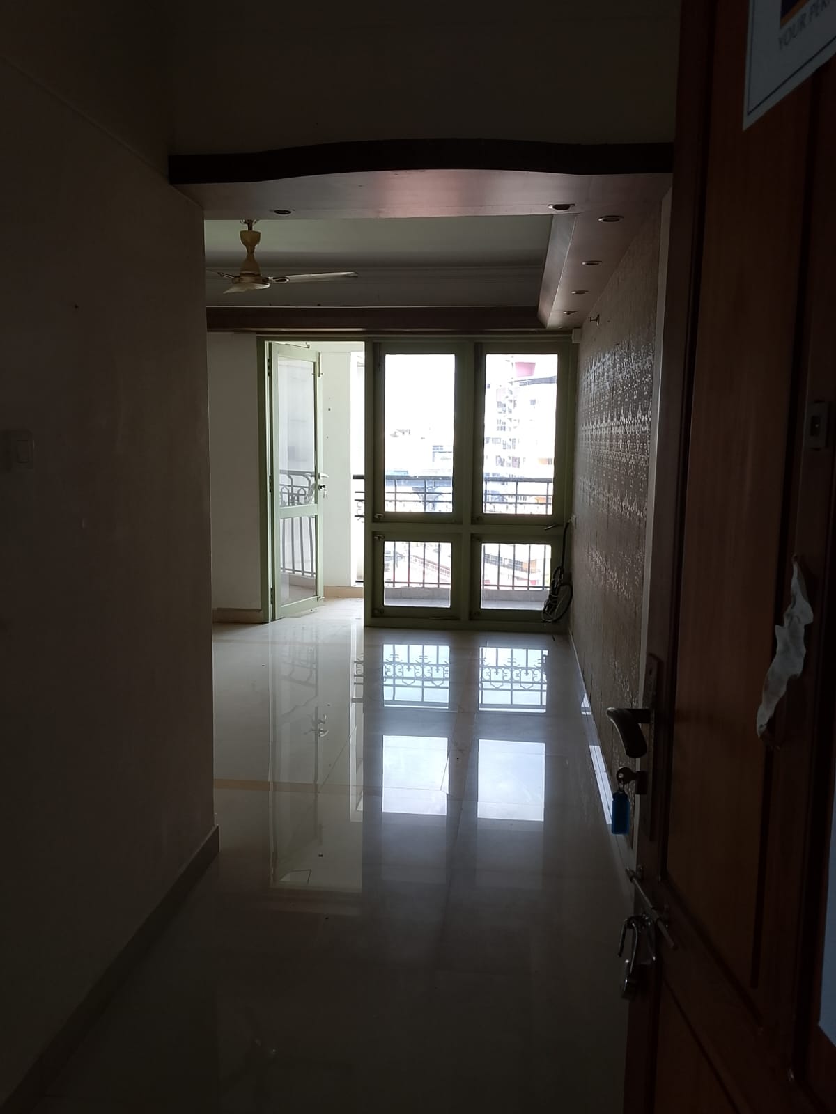 1765sqft 3BHK Flat - for sale in edappally, Kochi, Kerala