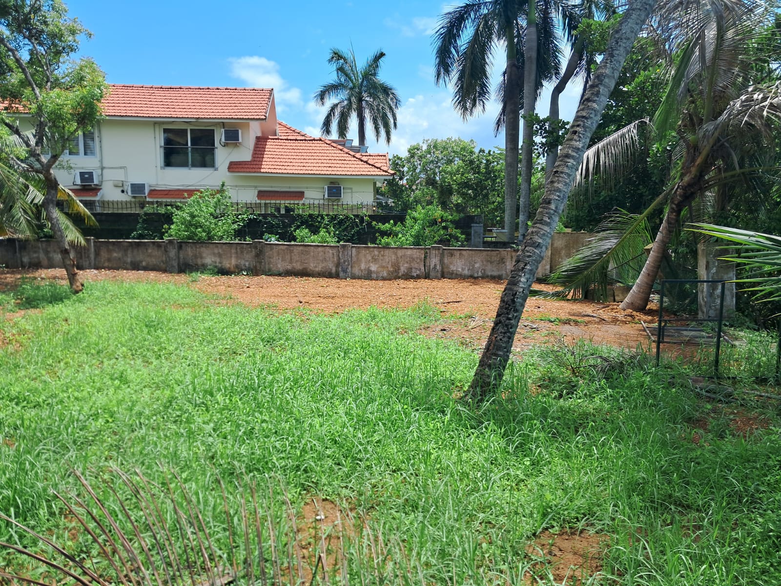 17cents of Land - for sale in Maradu, Kochi ( Ernakulam ), Kerala
