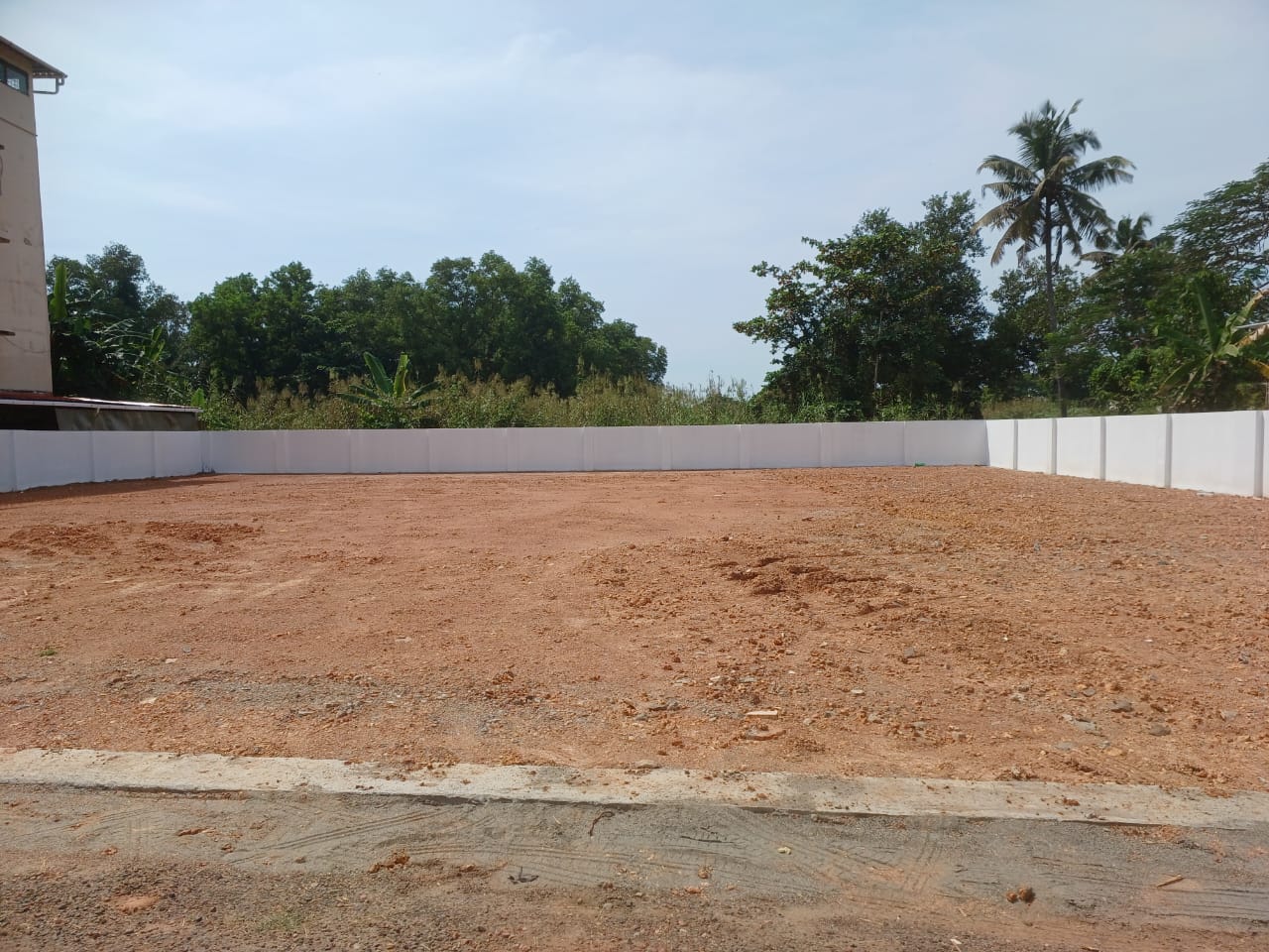 9 Cents of Commercial/ Residential Plot - for sale in Vyttila, Kochi ( Ernakulam ), Kerala