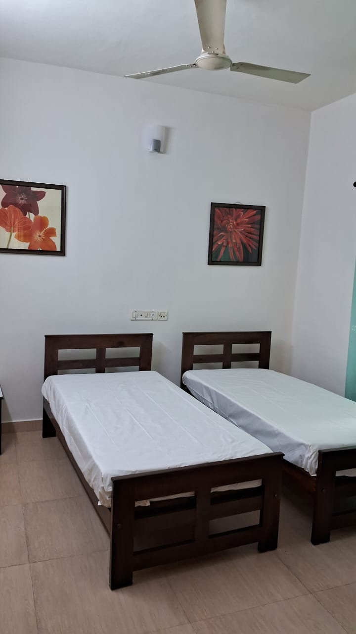 1800sqft 3BHK Fully furnished Flat