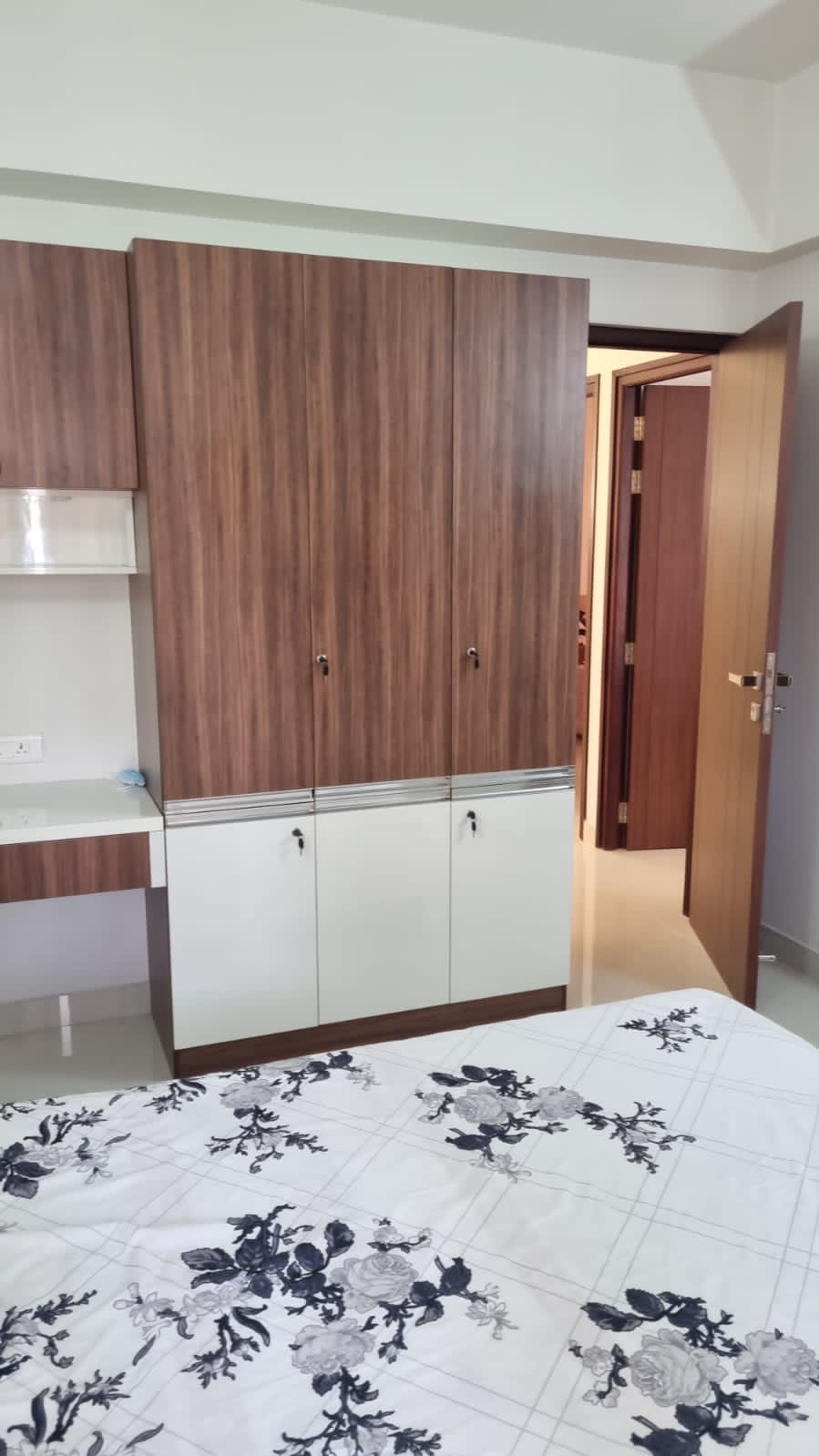1800sqft 3BHK Fully furnished Flat