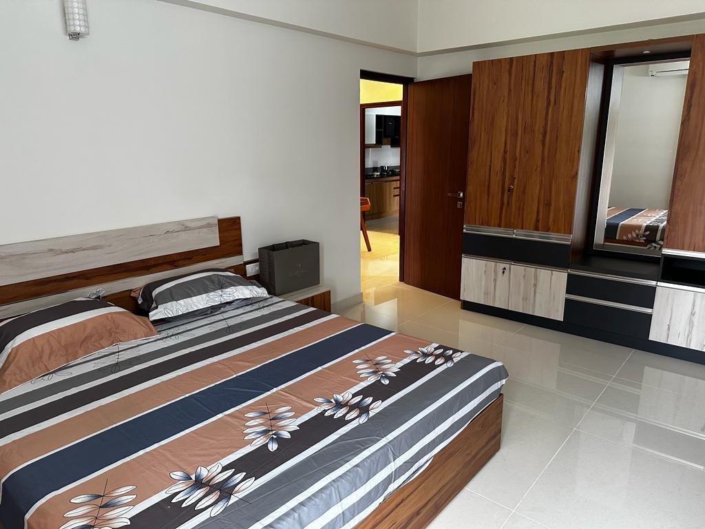 1800sqft 3BHK Fully furnished Flat