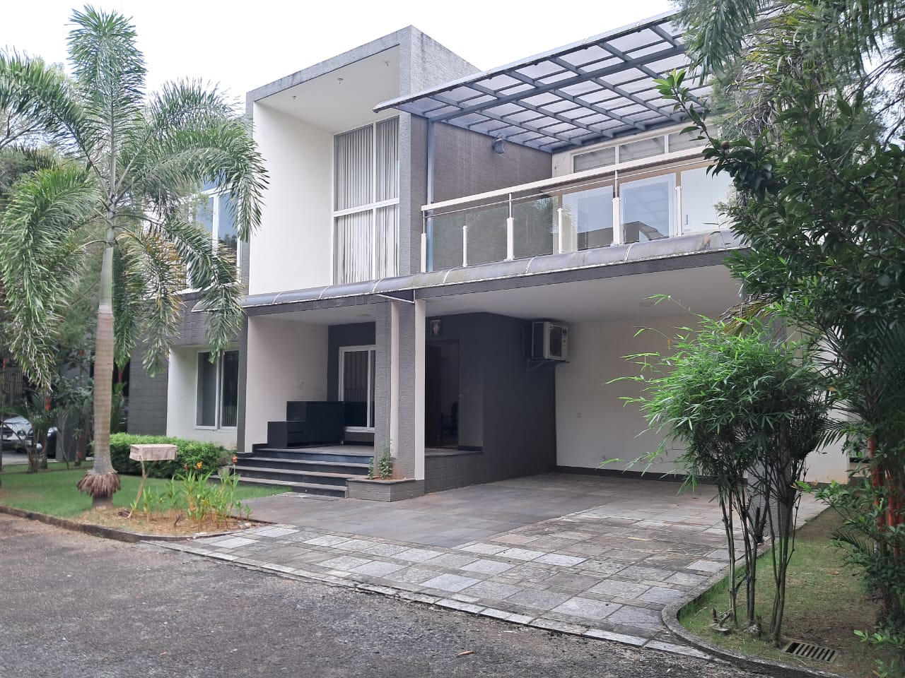 1800sqft 3BHK Fully furnished Villa