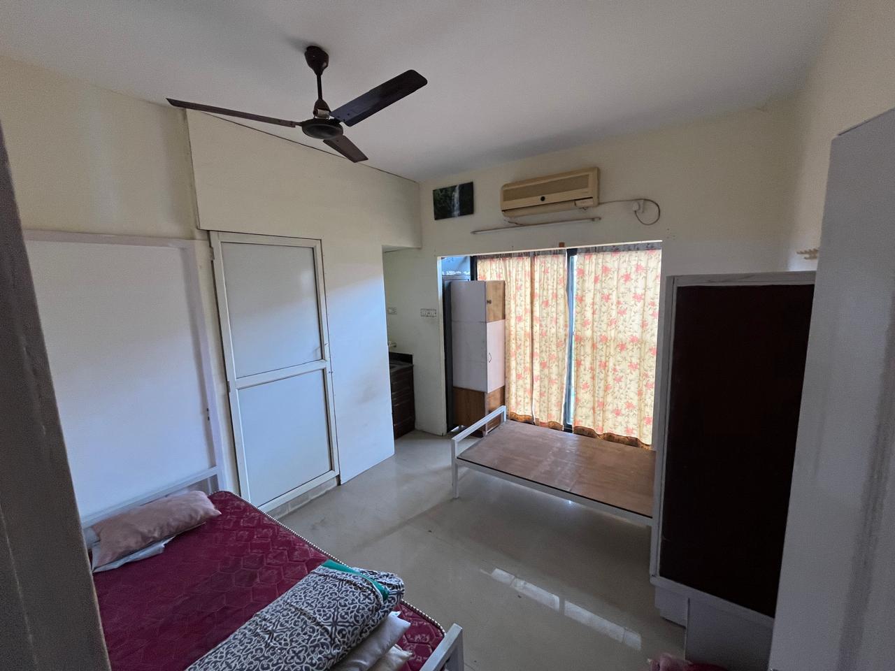 1800sqft 3BHK Furnished Apartment
