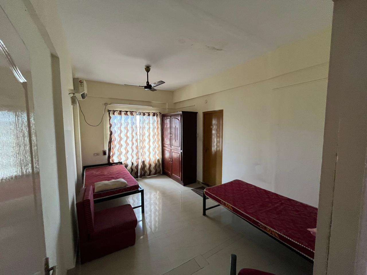 1800sqft 3BHK Furnished Apartment