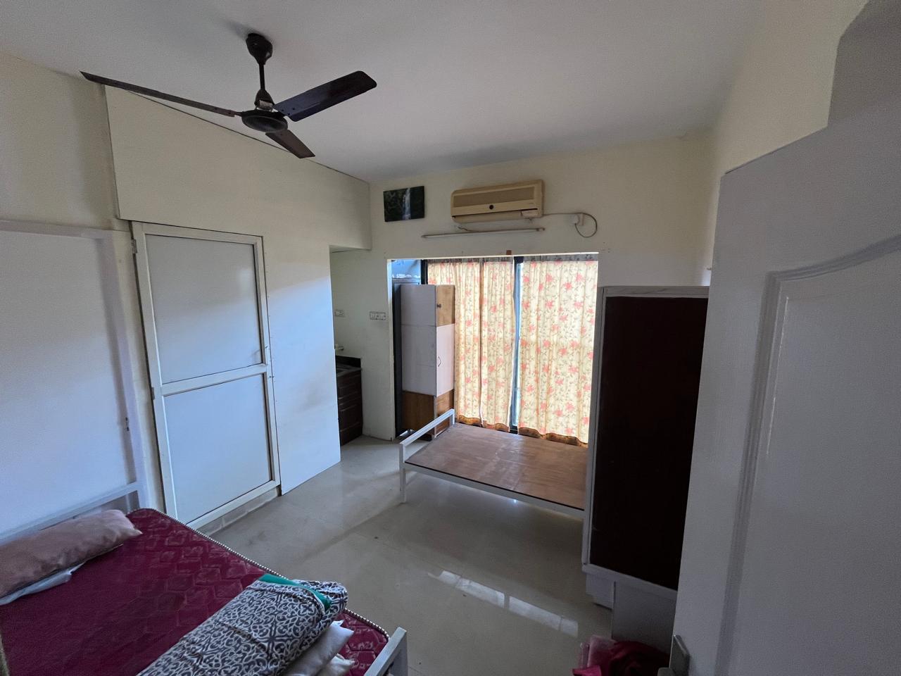 1800sqft 3BHK Furnished Apartment