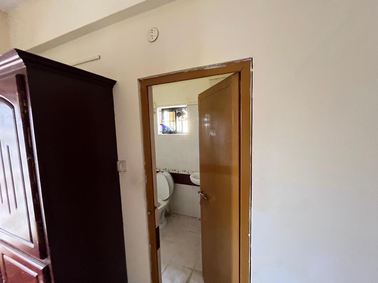 1800sqft 3BHK Furnished Apartment