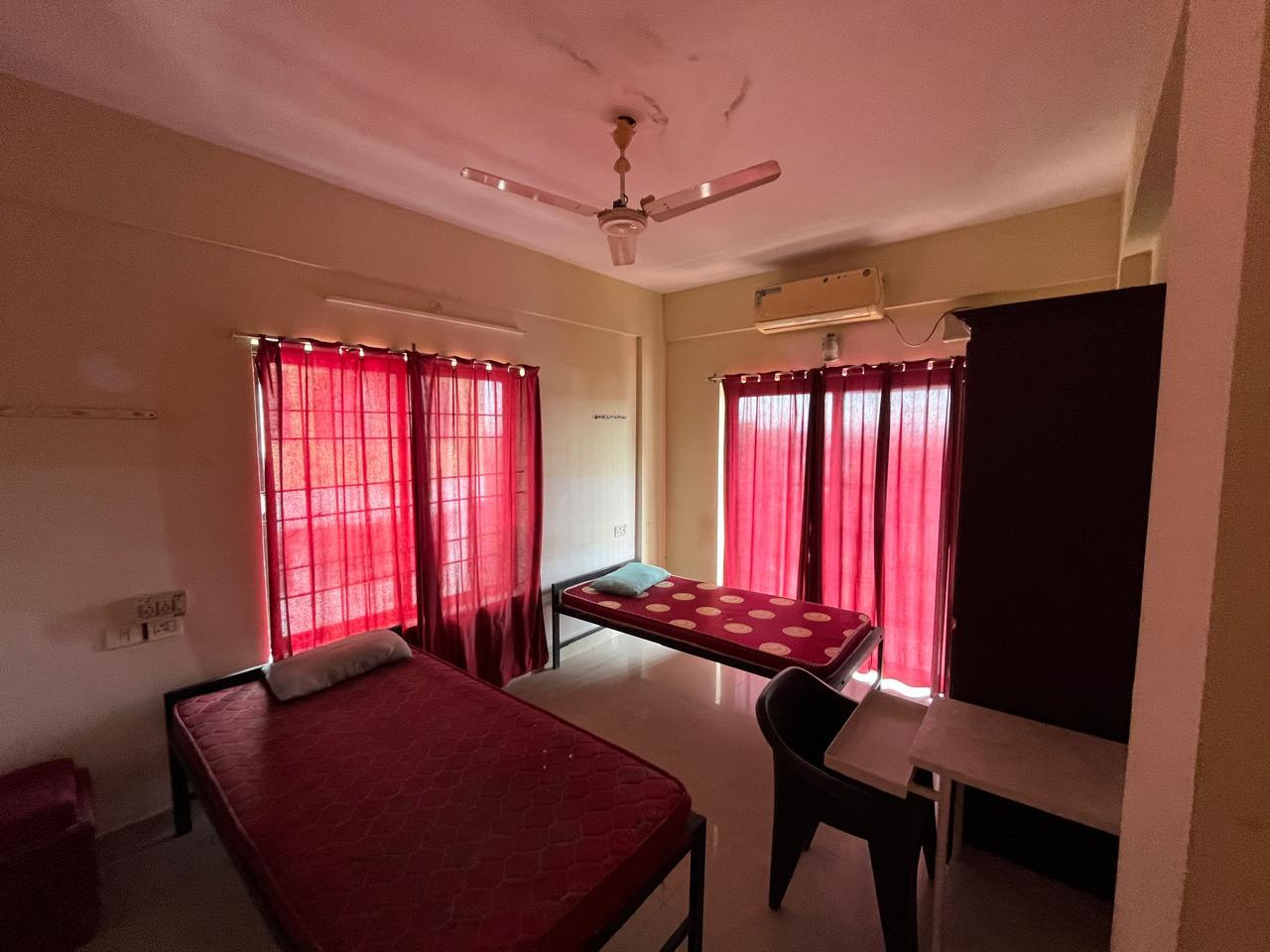 1800sqft 3BHK Furnished Apartment
